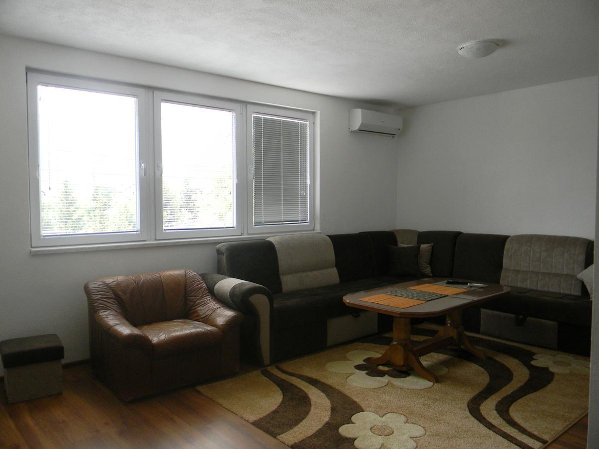 Guest house Emina *